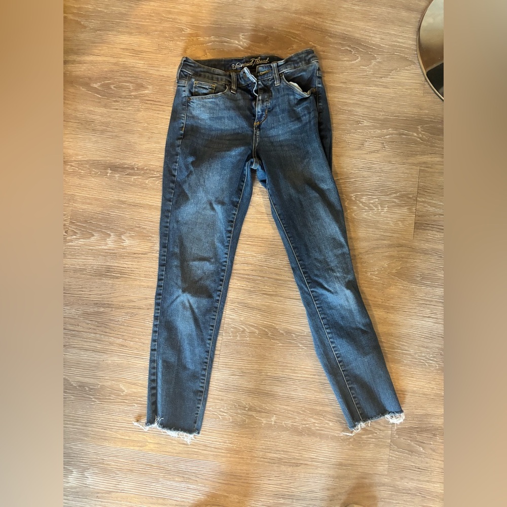 Nice Classic Blue Denim Jeans 6/28R Stretch